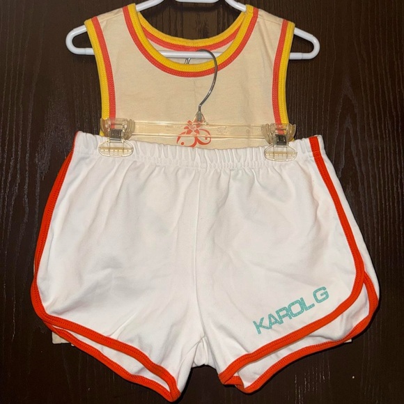 Karol G Tropicoqueta Merch - Picture 2 of 5